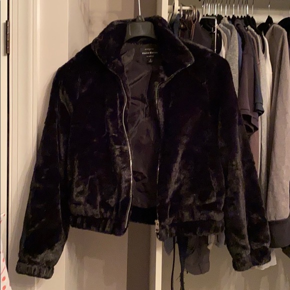 Zip up faux fur black jacket - Picture 2 of 4